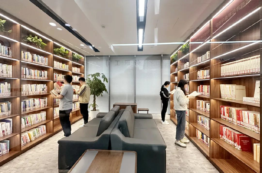 建设学习型企业 打造书香“远洋” 江苏远洋“职工书屋”建成开放