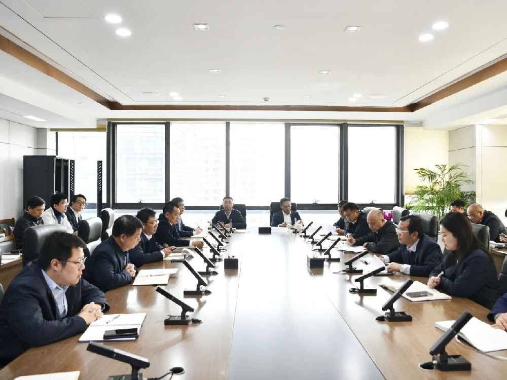 吹响号角，奋楫出发 | 江苏远洋及所属企业积极贯彻落实省港口集团2025年度工作会议精神
