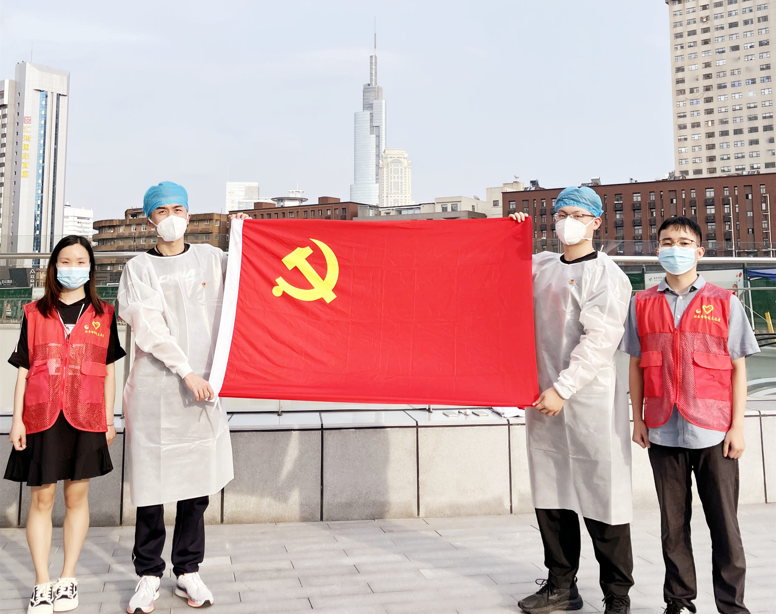 疫战到底 | 党员团员齐上阵，这个夏夜我们这样度过