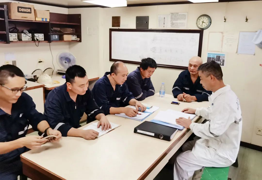 喜庆二十大 建功新时代 | 党的二十大精神在基层一线落地生根——江苏远洋船员公司党总支掀起学习热潮