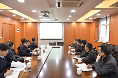 公司举行LNG罐式集装箱运输分析研讨会