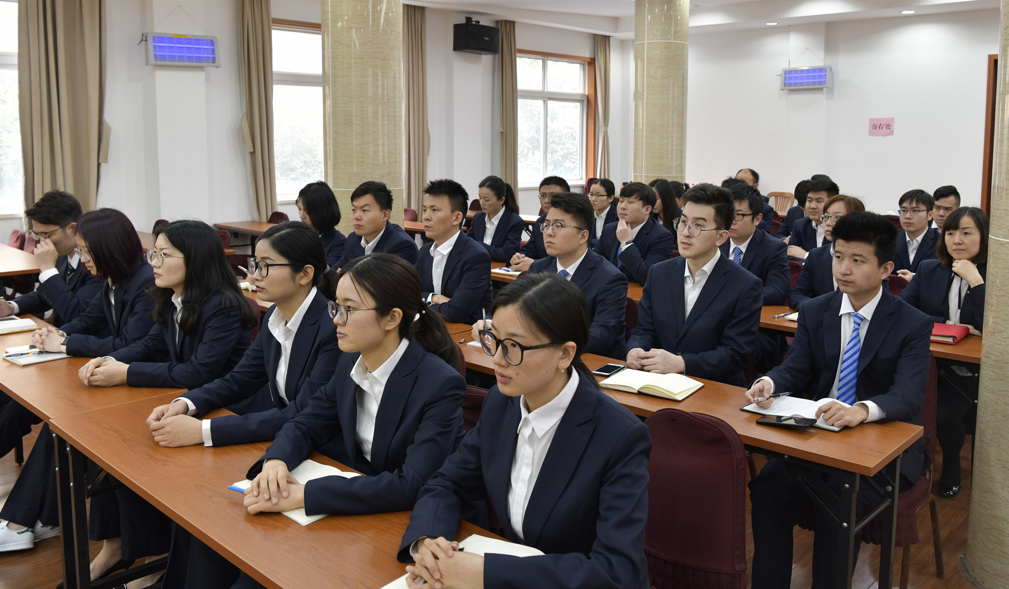 微信图片_20190430153956_副本.jpg