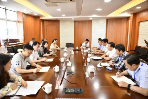 鼓楼区政协主席一行莅临江苏远洋调研走访