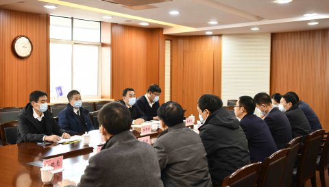江苏海事局党组成员、副局长王秀峰检查指导江苏远洋安全生产和疫情防控工作