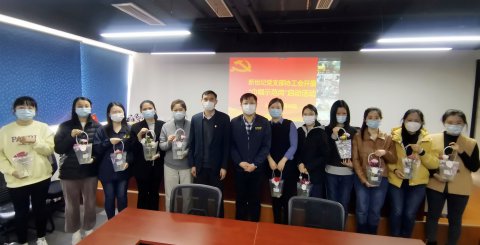 巾帼不让须眉,红颜更胜儿郎——新世纪“巾帼示范岗”正式启动